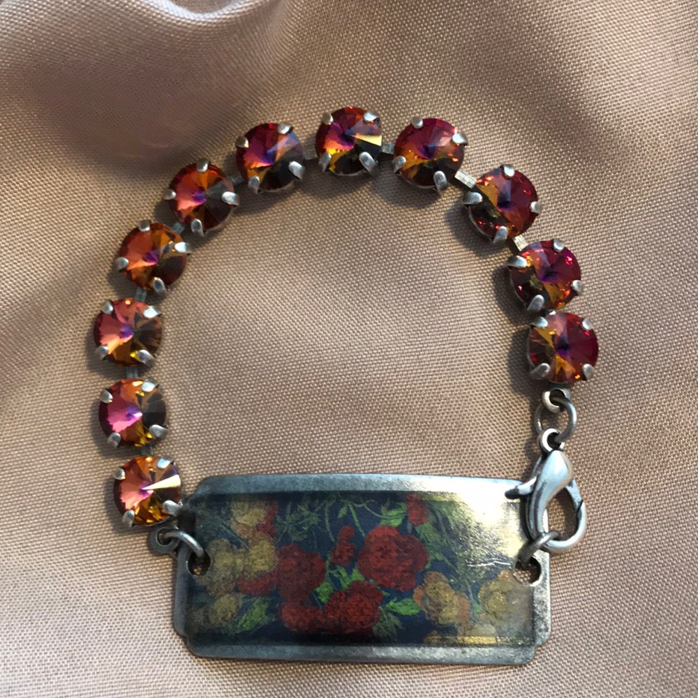 Swarovski bracelet NEW. FINAL DISCOUNT